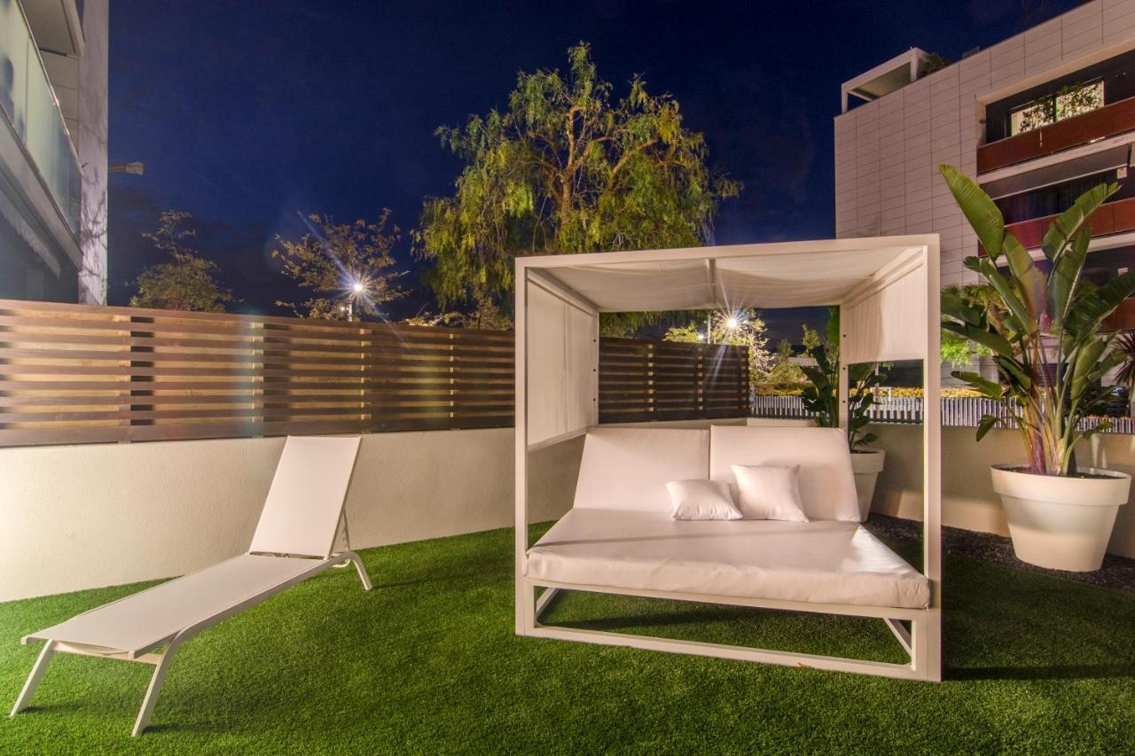 Sitges Spaces Garden Paradise 3 Bedroom, 3 Bathroom, Huge Private Garden-Terrace, Pool- Sleeps Up To 8 Exterior foto