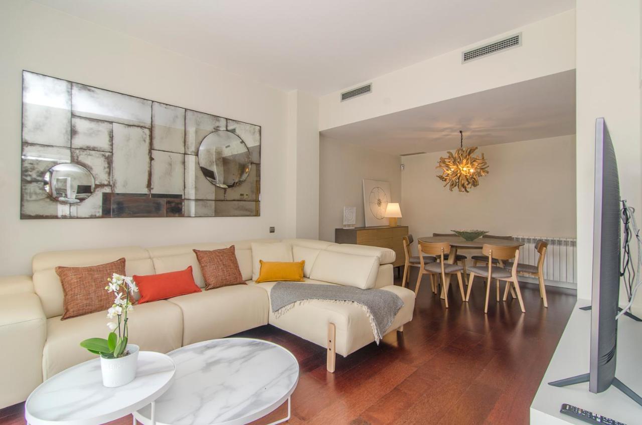 Sitges Spaces Garden Paradise 3 Bedroom, 3 Bathroom, Huge Private Garden-Terrace, Pool- Sleeps Up To 8 Exterior foto